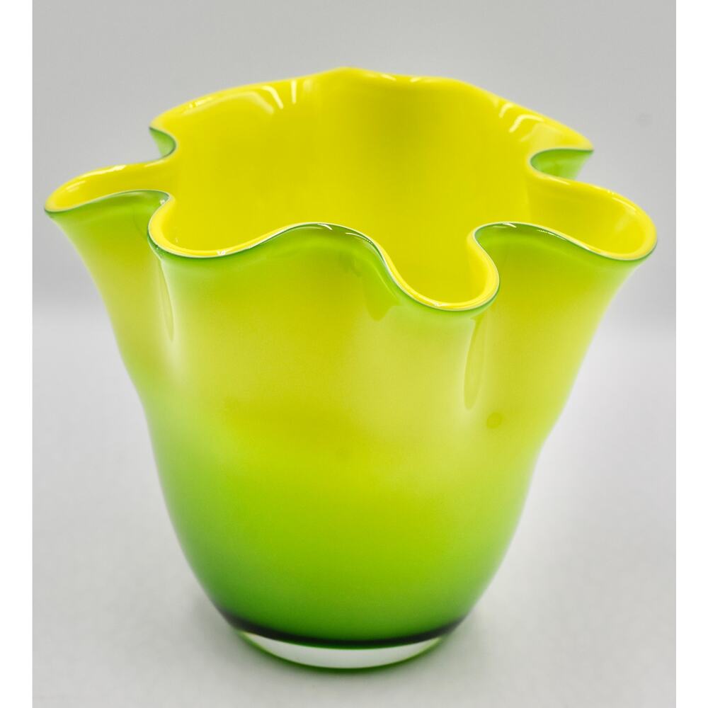 Vintage Gorgeous Designs Studio Handkerchief Handblown Art Glass Vase
